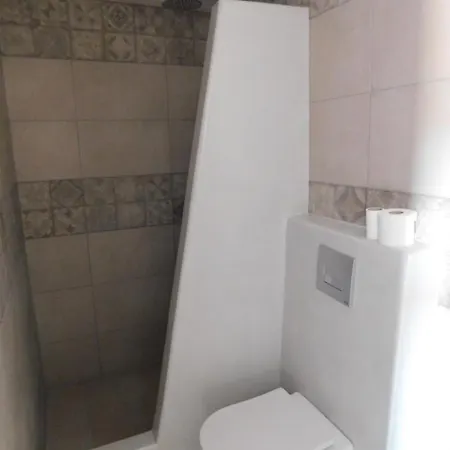 Sasa Estate Φηρά